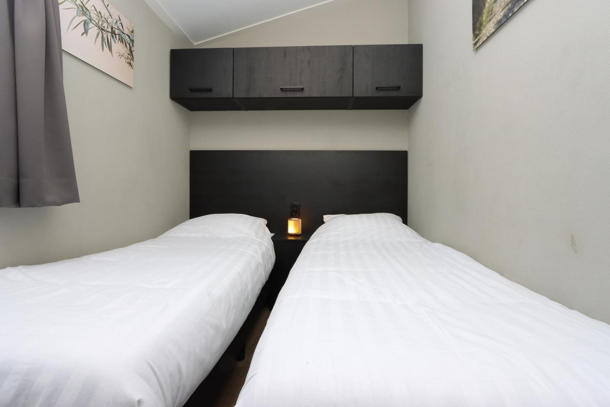 Wellness Chalet Veluwemeer Biddinghuizen Ngoại thất bức ảnh